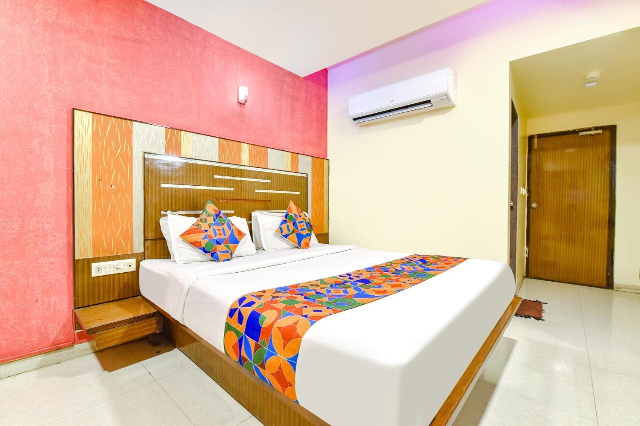 OYO 891 Hotel Kadamb Inn Ahmedabad Bagian luar foto