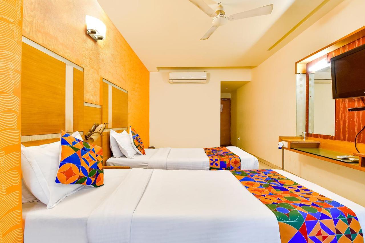 OYO 891 Hotel Kadamb Inn Ahmedabad Bagian luar foto